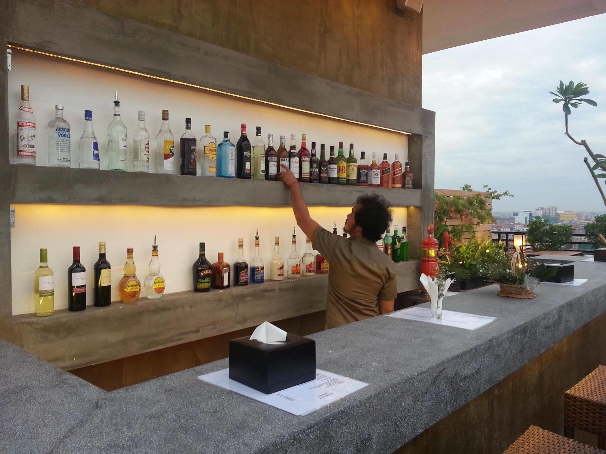 Kolab Sor Phnom Penh Hotel Exteriör bild